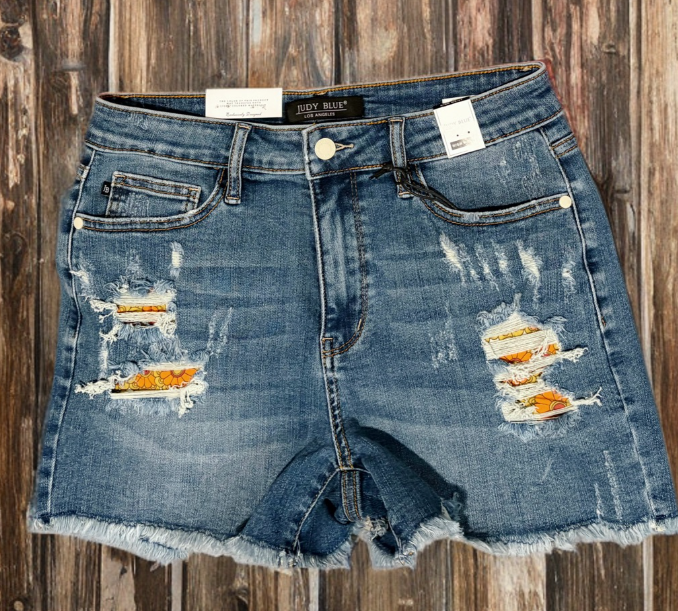 Judy Blue Retro Flower Hi-rise shorts