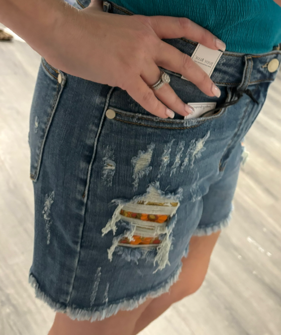 Judy Blue Retro Flower Hi-rise shorts