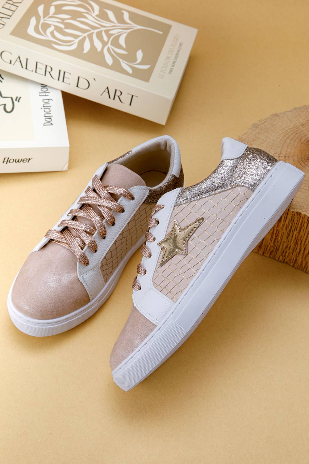 Glitter Star Patchwork PU Leather Lace-up Sneakers