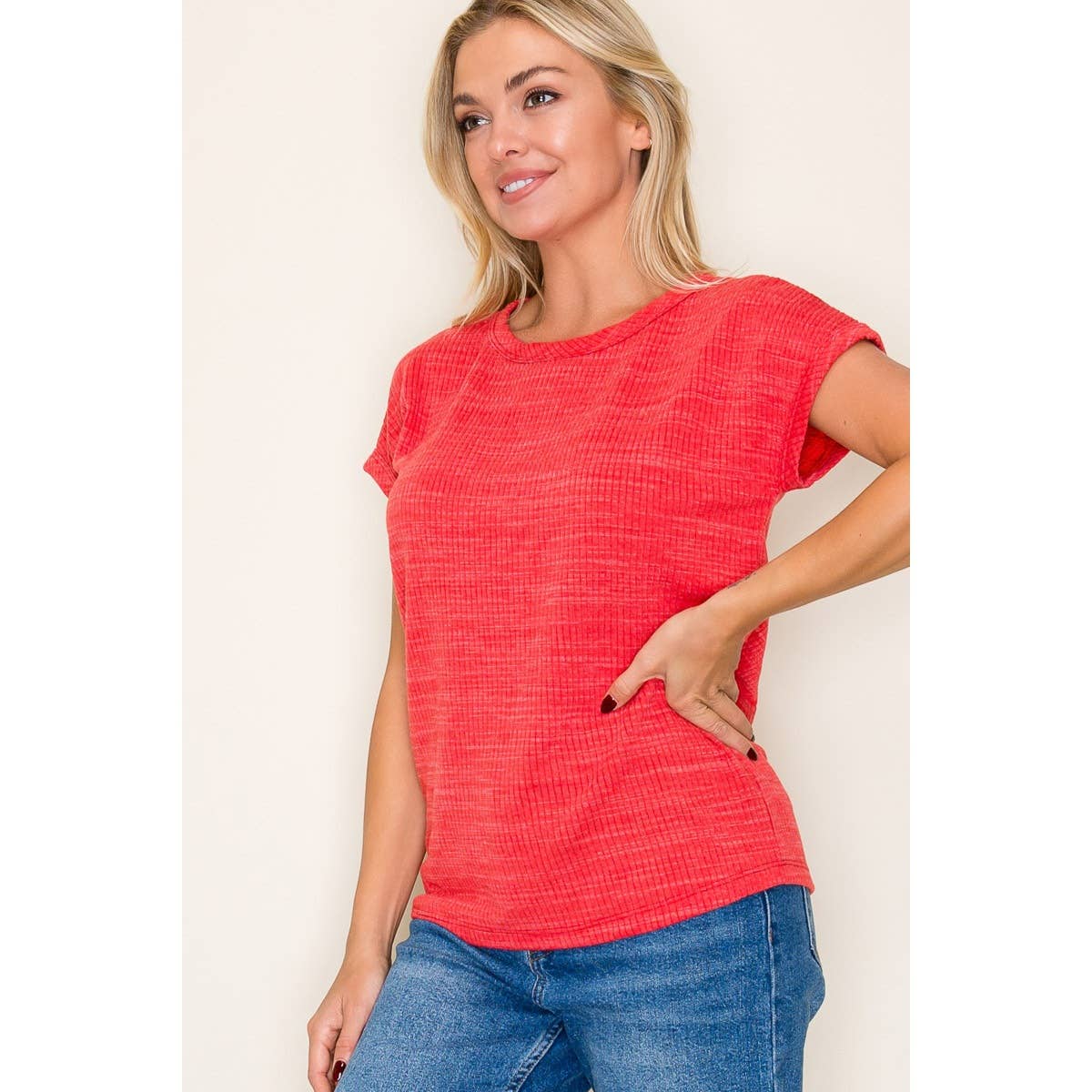 CREW NECK TEXTURED KNIT TOP