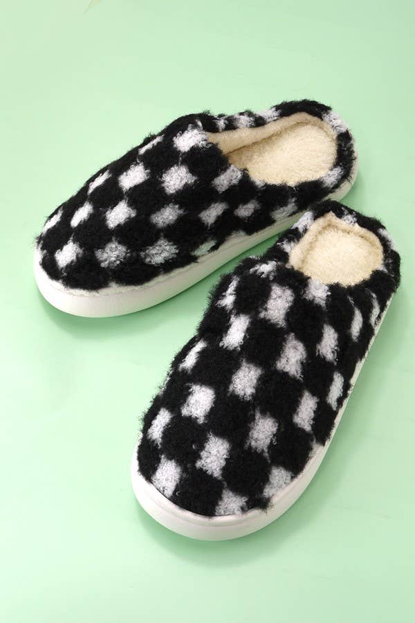 PLUSH CHECKER WARM COMFY COZY SLIPPERS |