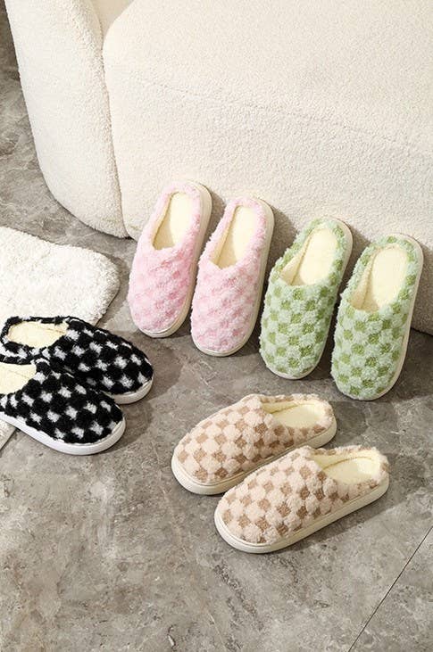 PLUSH CHECKER WARM COMFY COZY SLIPPERS |
