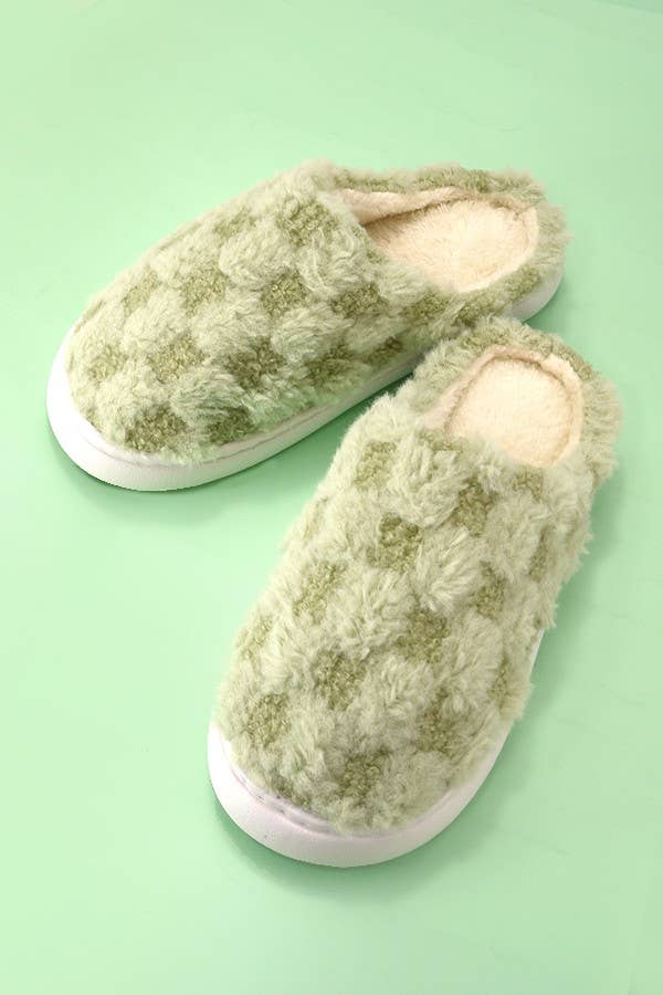 PLUSH CHECKER WARM COMFY COZY SLIPPERS |